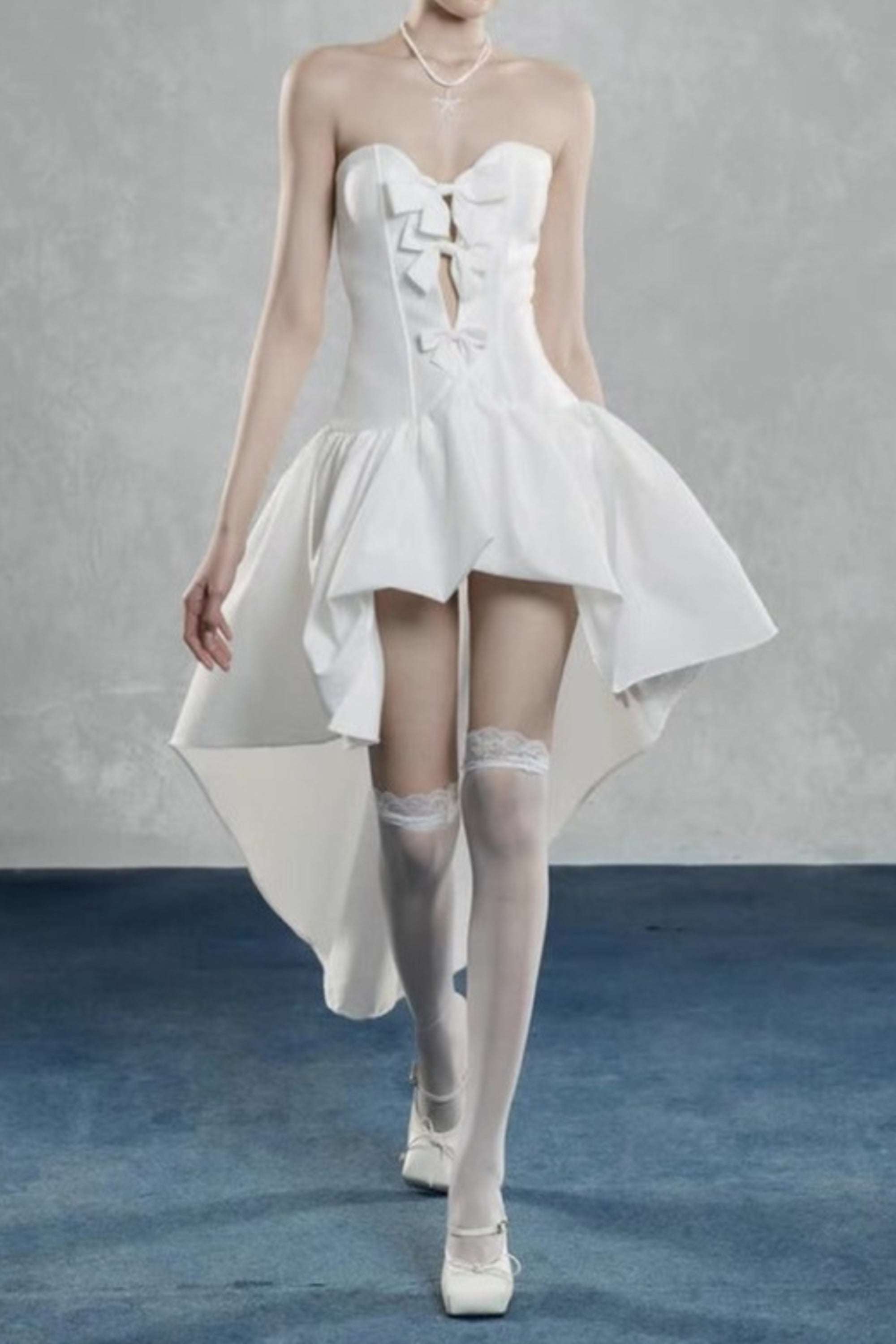 samantha bow-tie strapless mini dress in white