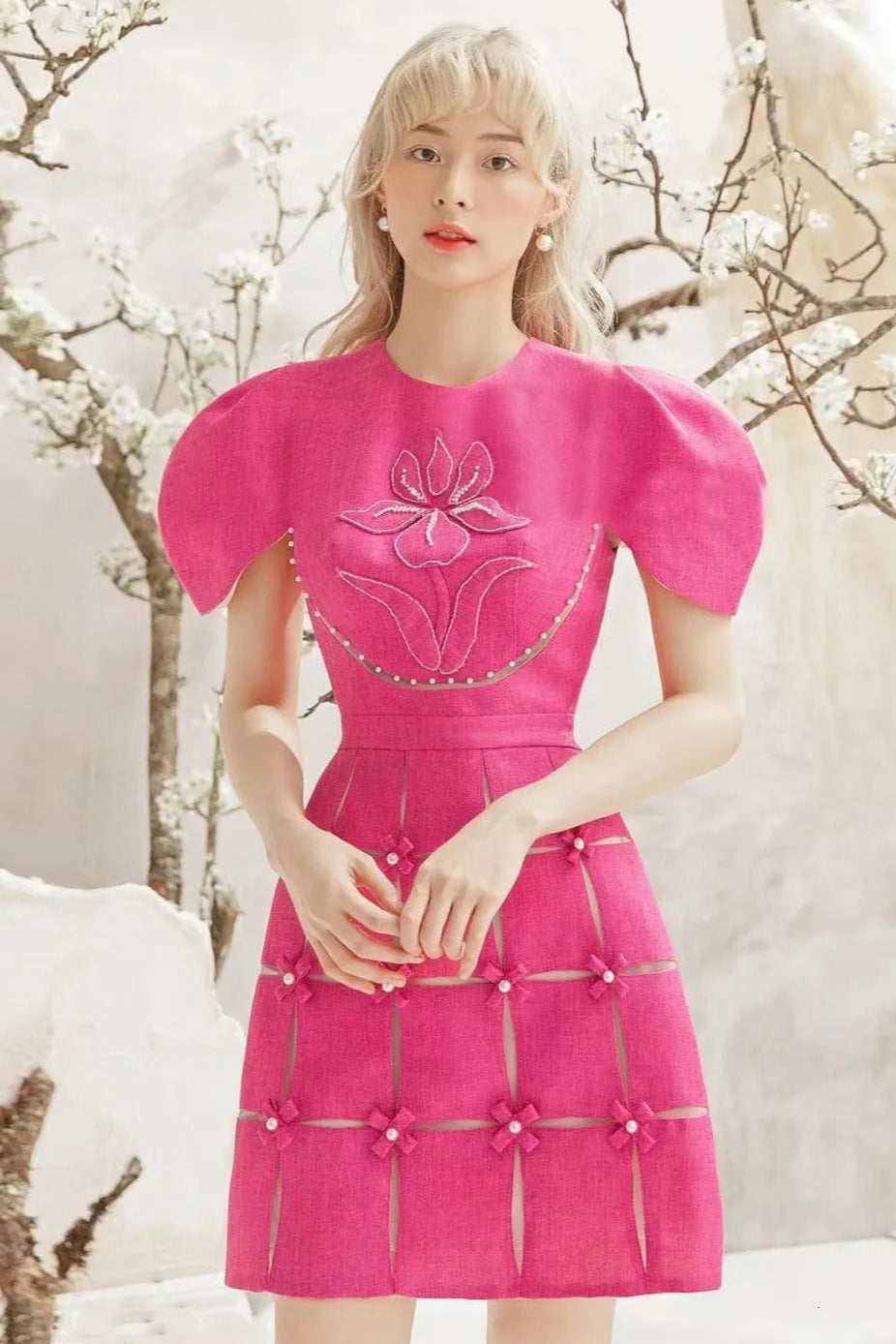 3D FLOWER O NECK MINI DRESS IN PINK