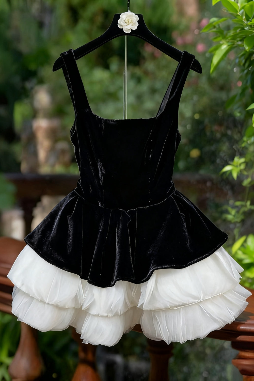 alexandra layer Wavy trim mini dress  - black/white