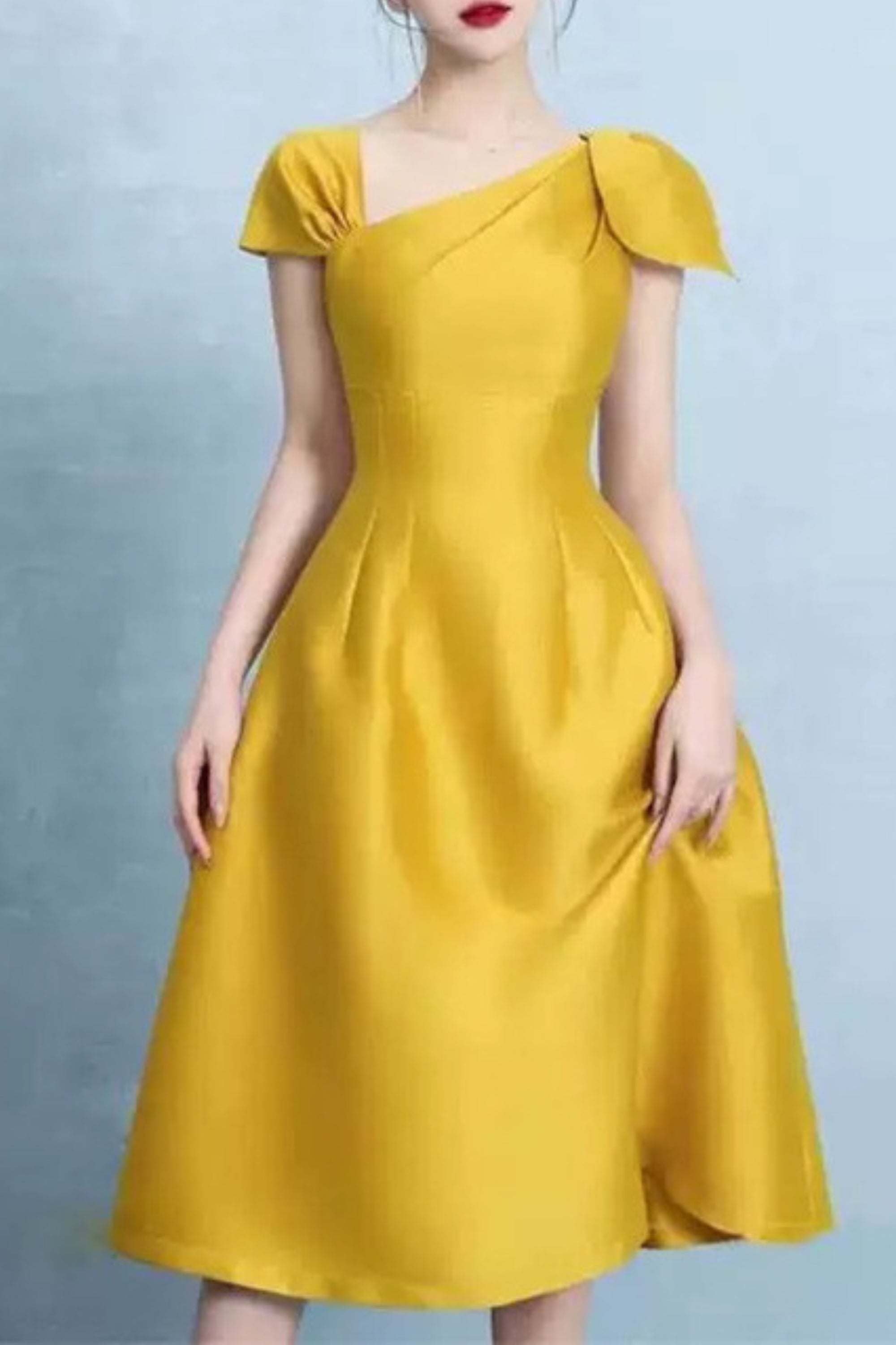 YELLOW ASYMMETRIC SHOULDER DIAGONAL COLLAR TEMPERAMENT FRENCH DRESS