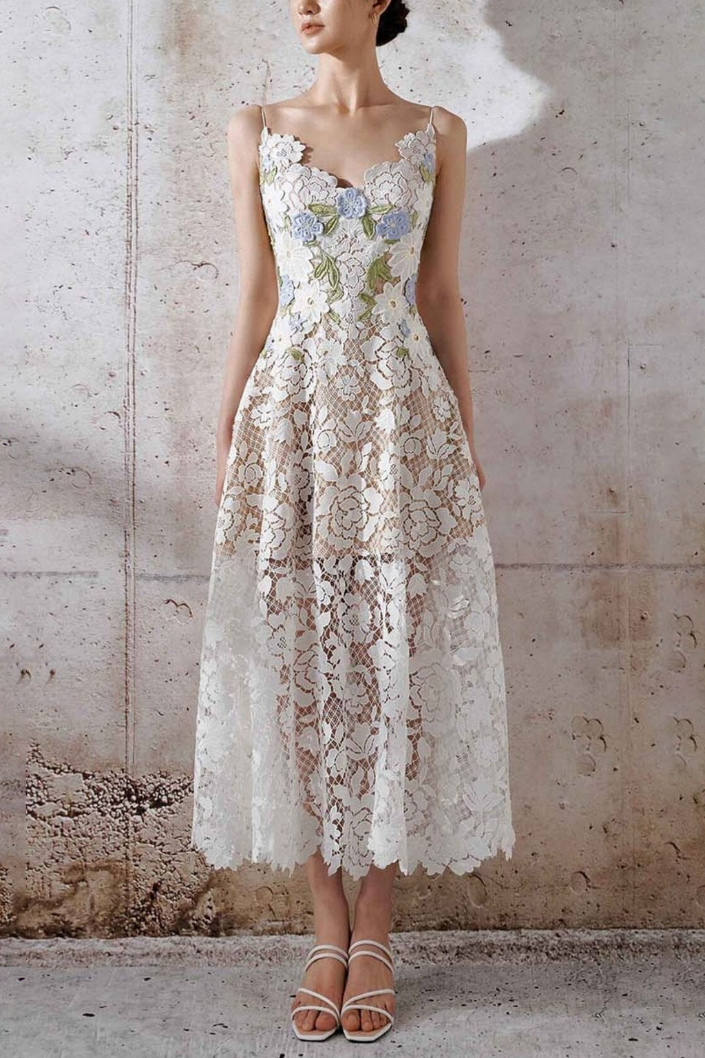 ROSES LACE A-LINE MIDI DRESS IN WHITE