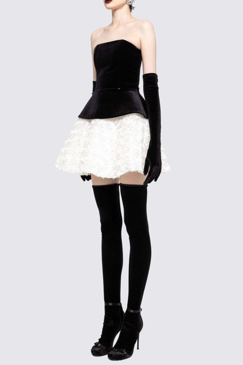 Petal-layered velvet top mini skirt suit without glove - black/white