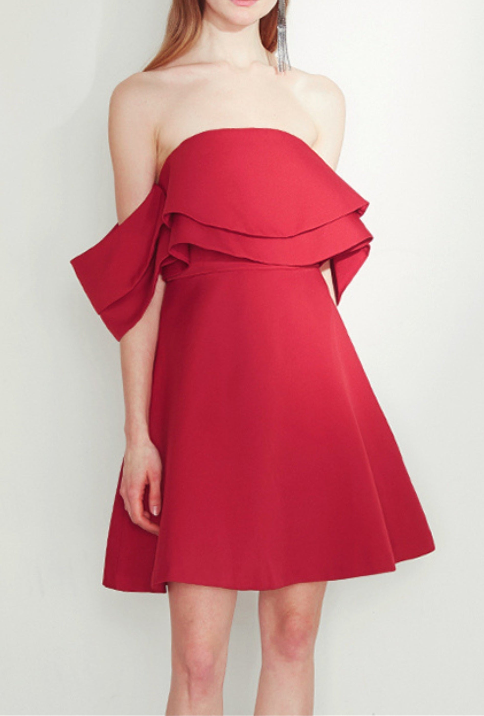 ruffle sleeveless mini dress in red