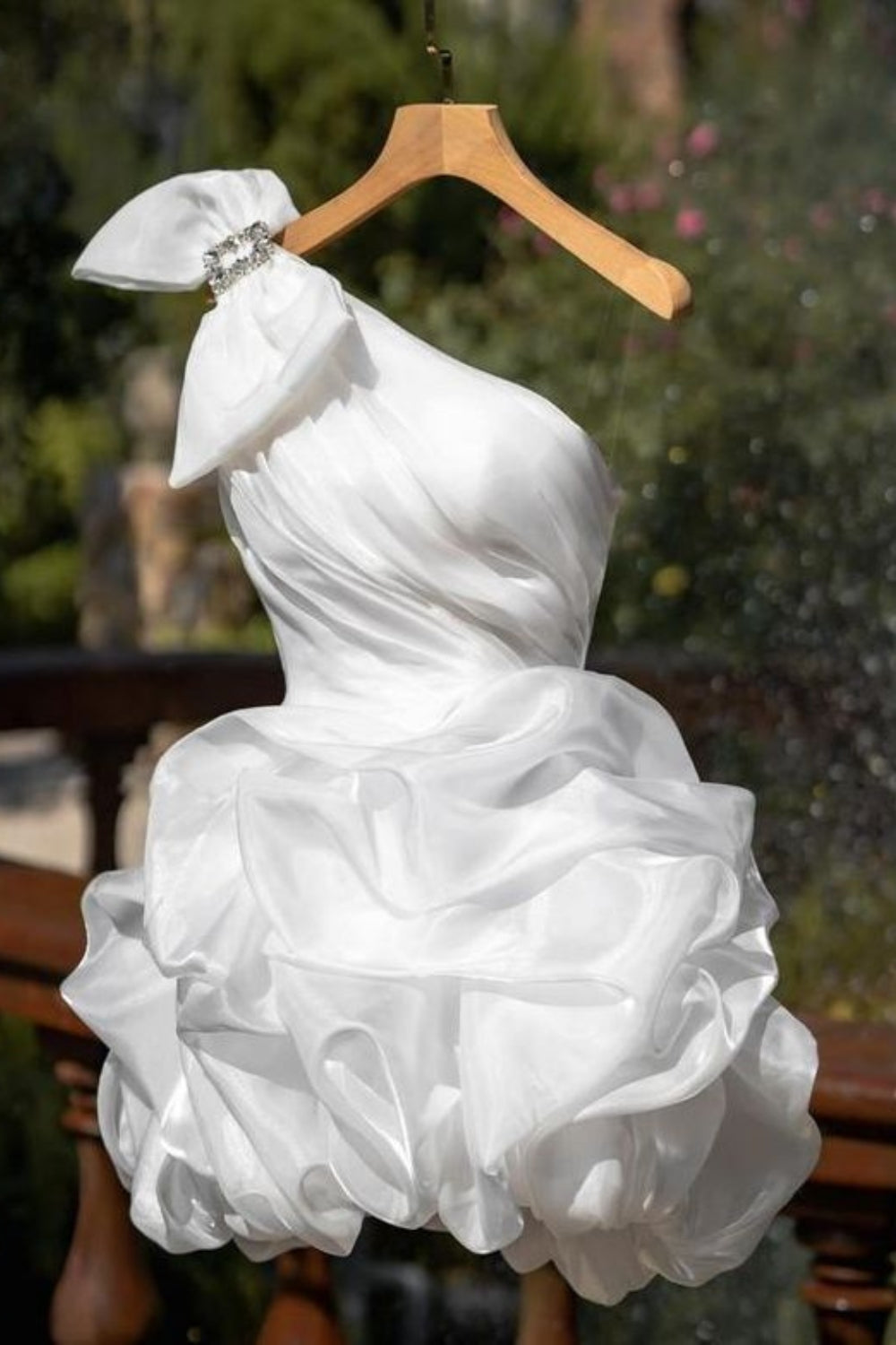 WHITE ONE SHOULDER BOWKNOT MINI DRESS