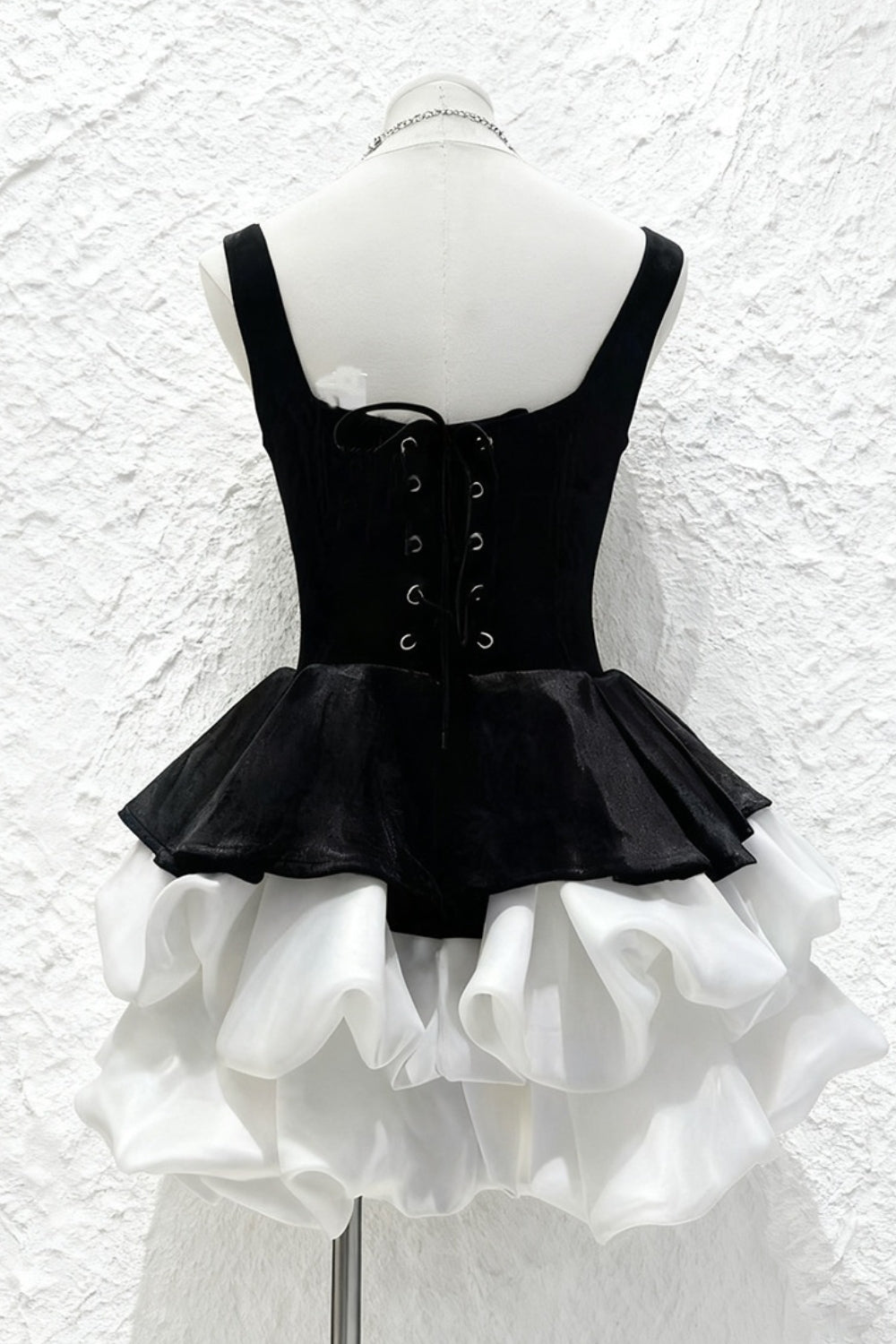 alexandra layer Wavy trim mini dress  - black/white