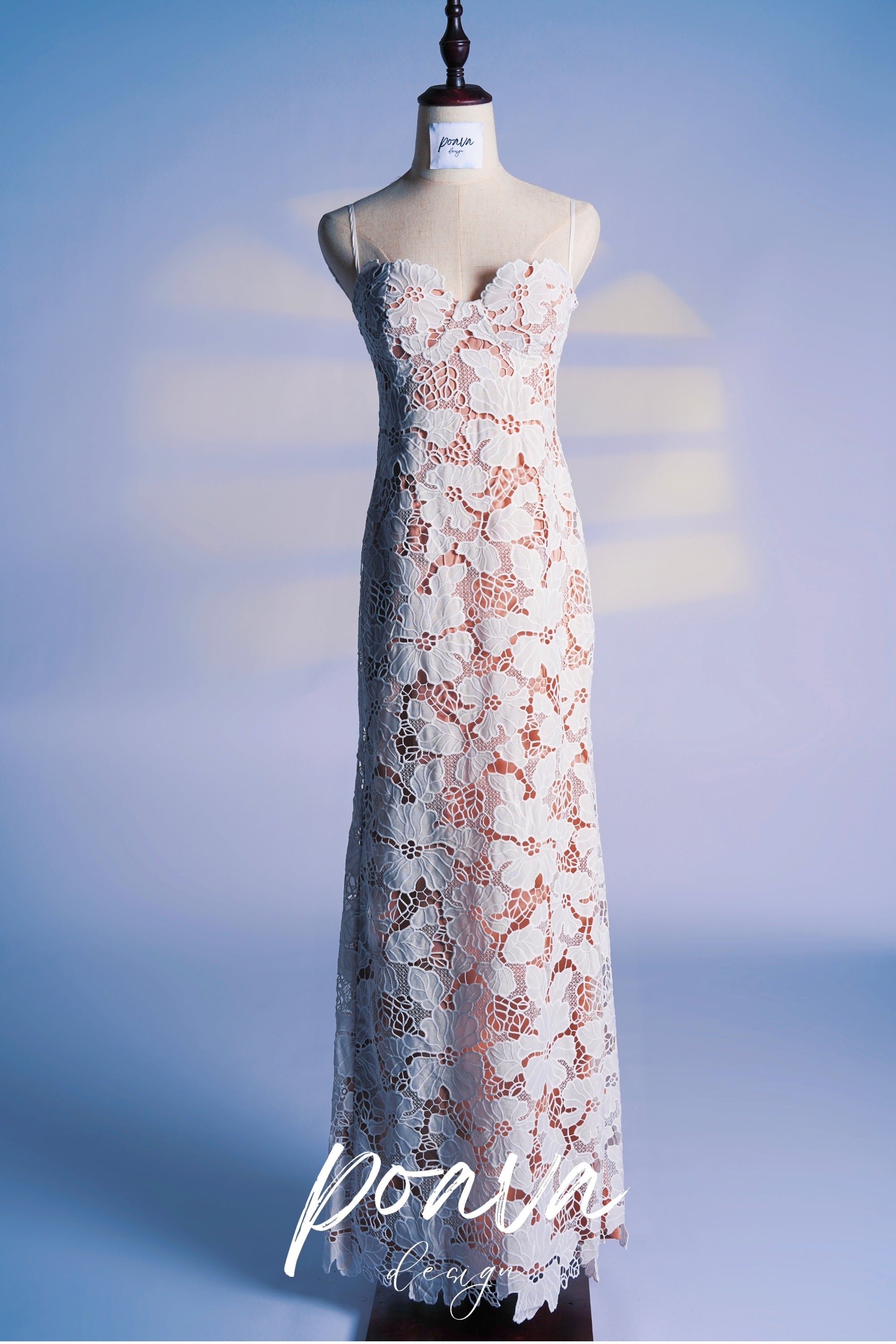 WHITE FLORAL EMBROIDERED MAXI DRESS