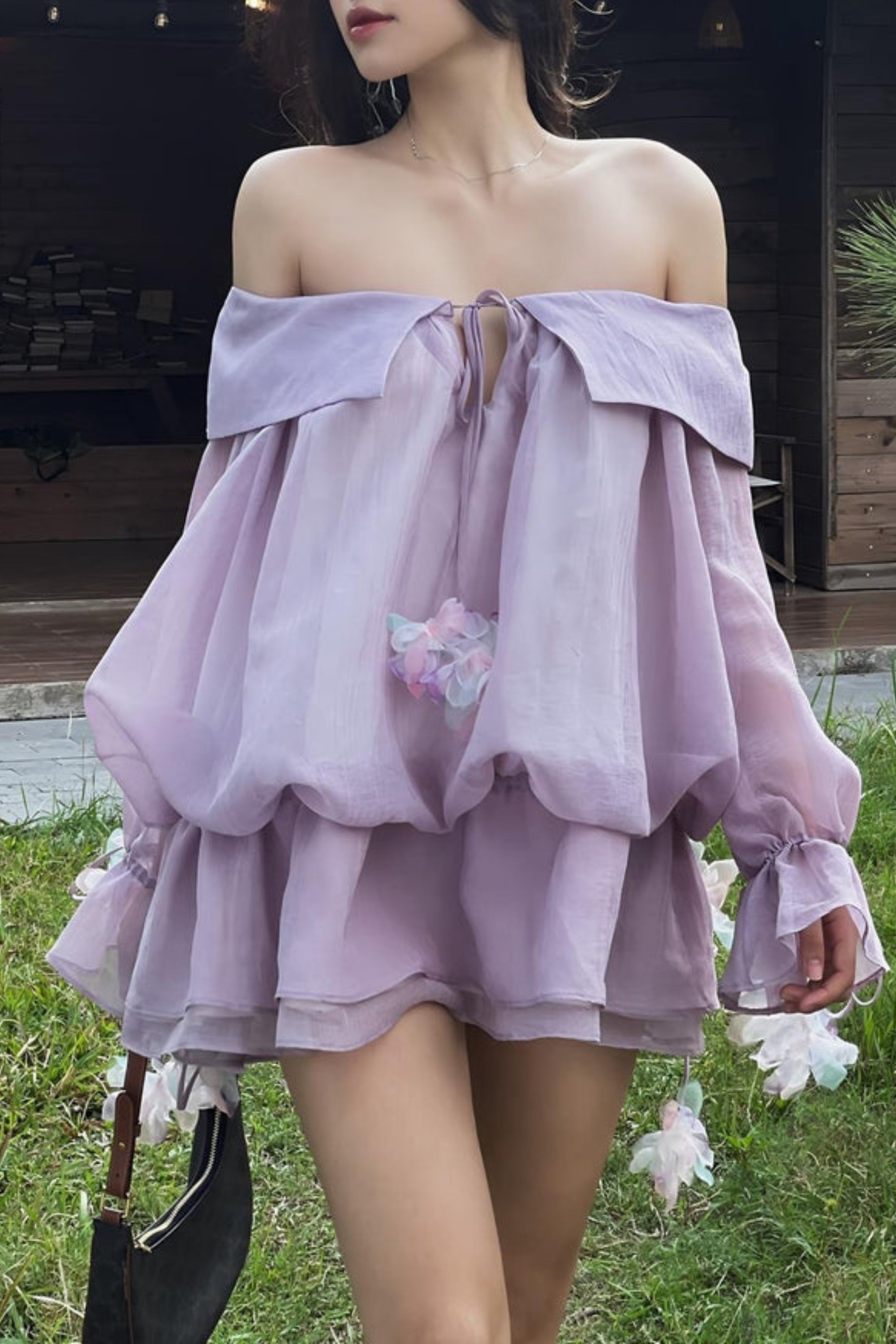 LACE COLD-SHOULDER MINI DRESS IN PURPLE