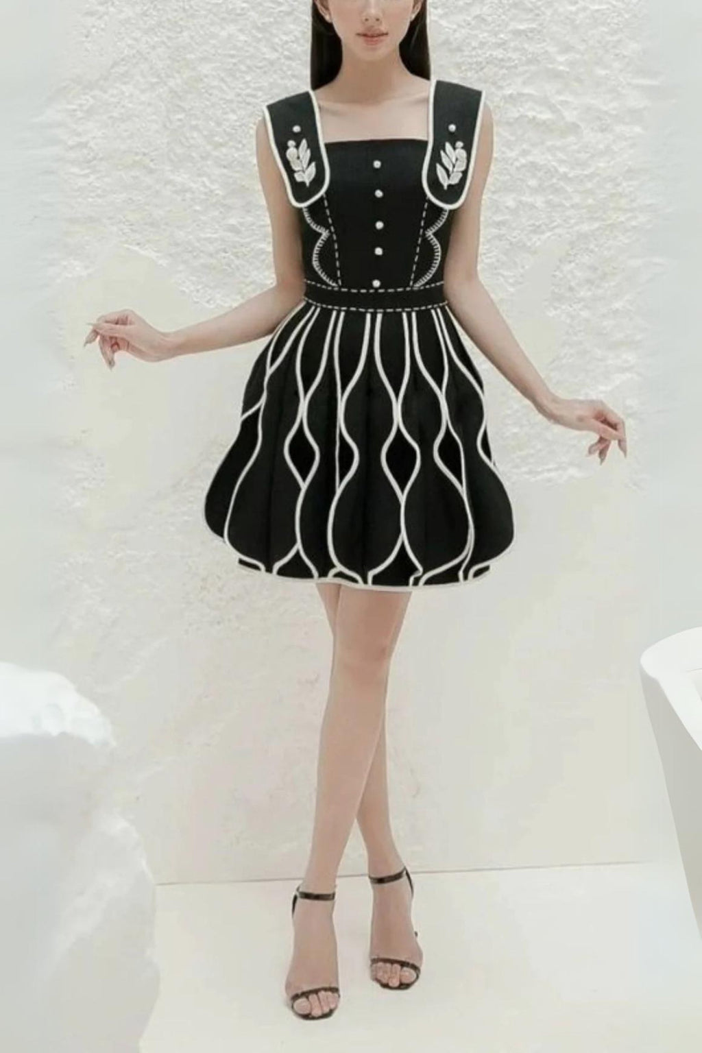 3D FLOWER BUD MINI DRESS IN BLACK