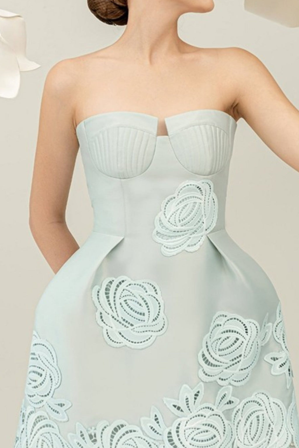 THERA FLOWER EMBELLISHED MINI DRESS IN PALE BLUE