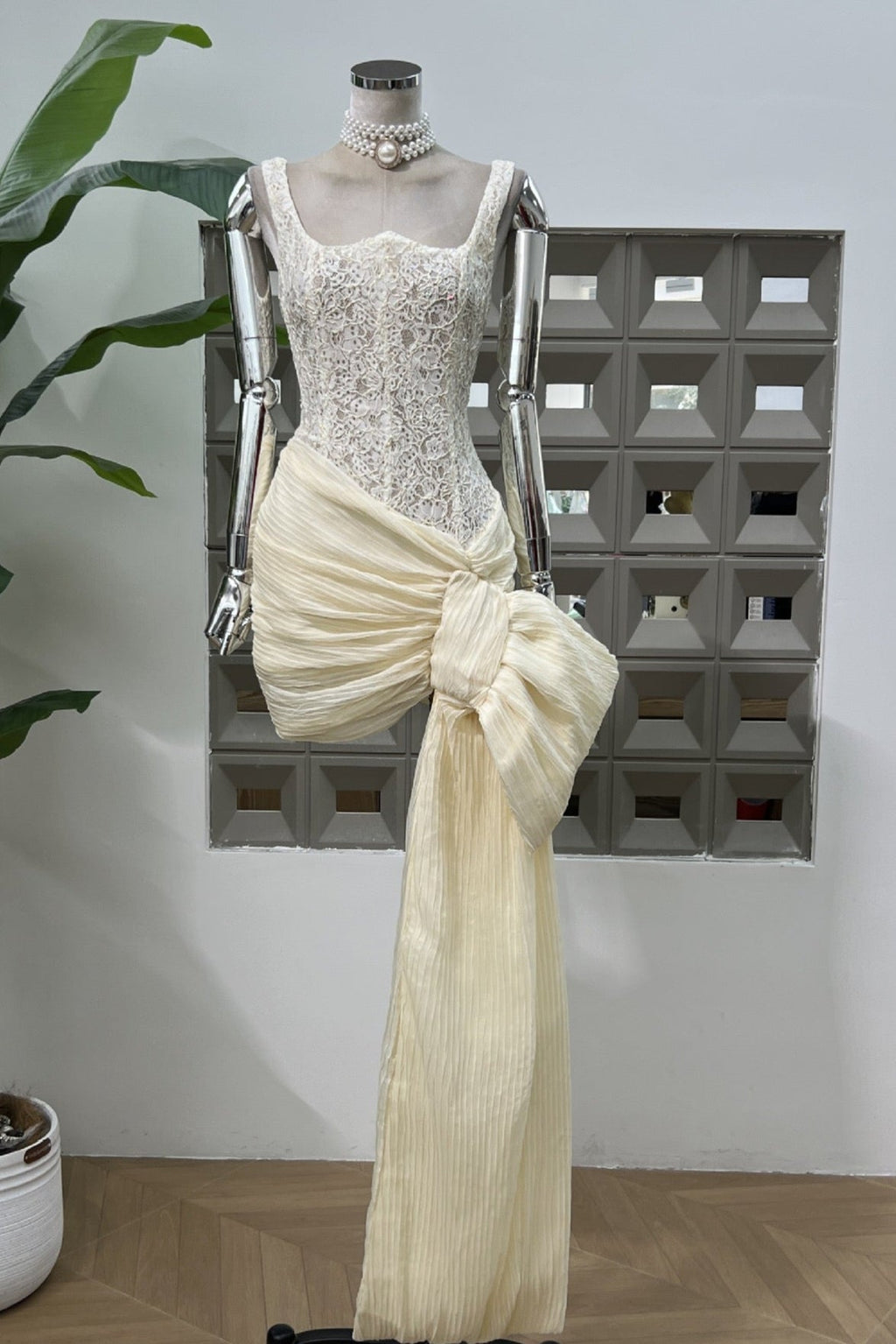 Bosede Bow Lace Corset Mini Dress