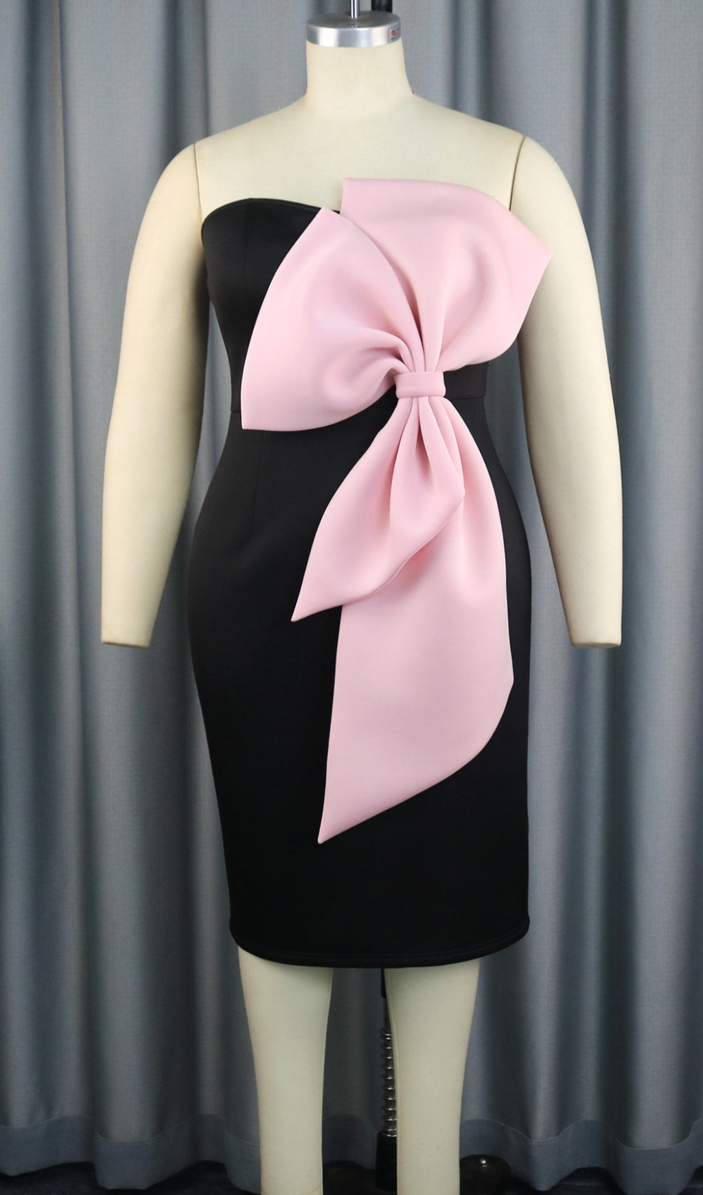 3D BIG BOW STRAPLESS MIDI DRESS IN BLACK