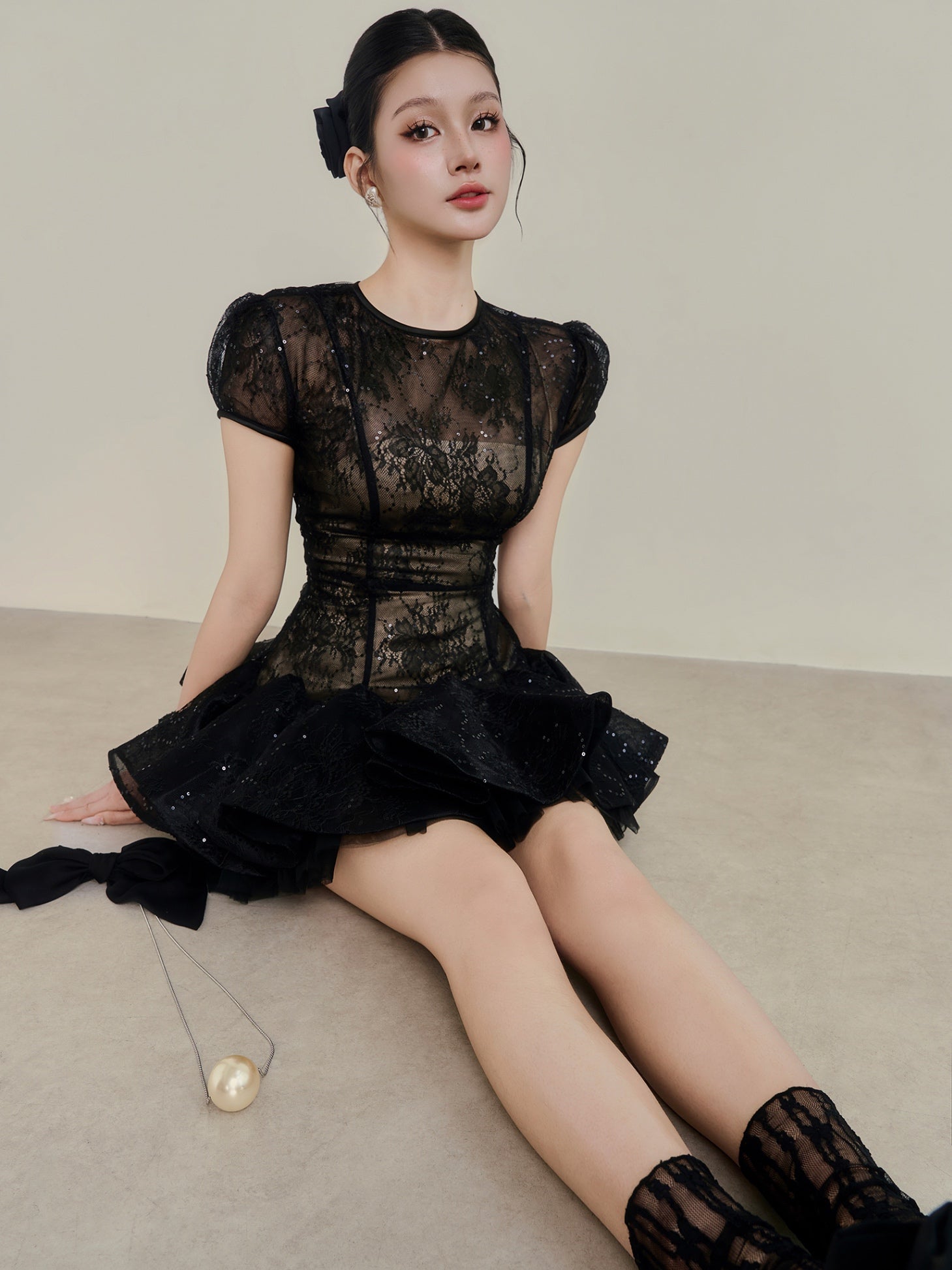 kelly sequin lace puffy mini dress in black