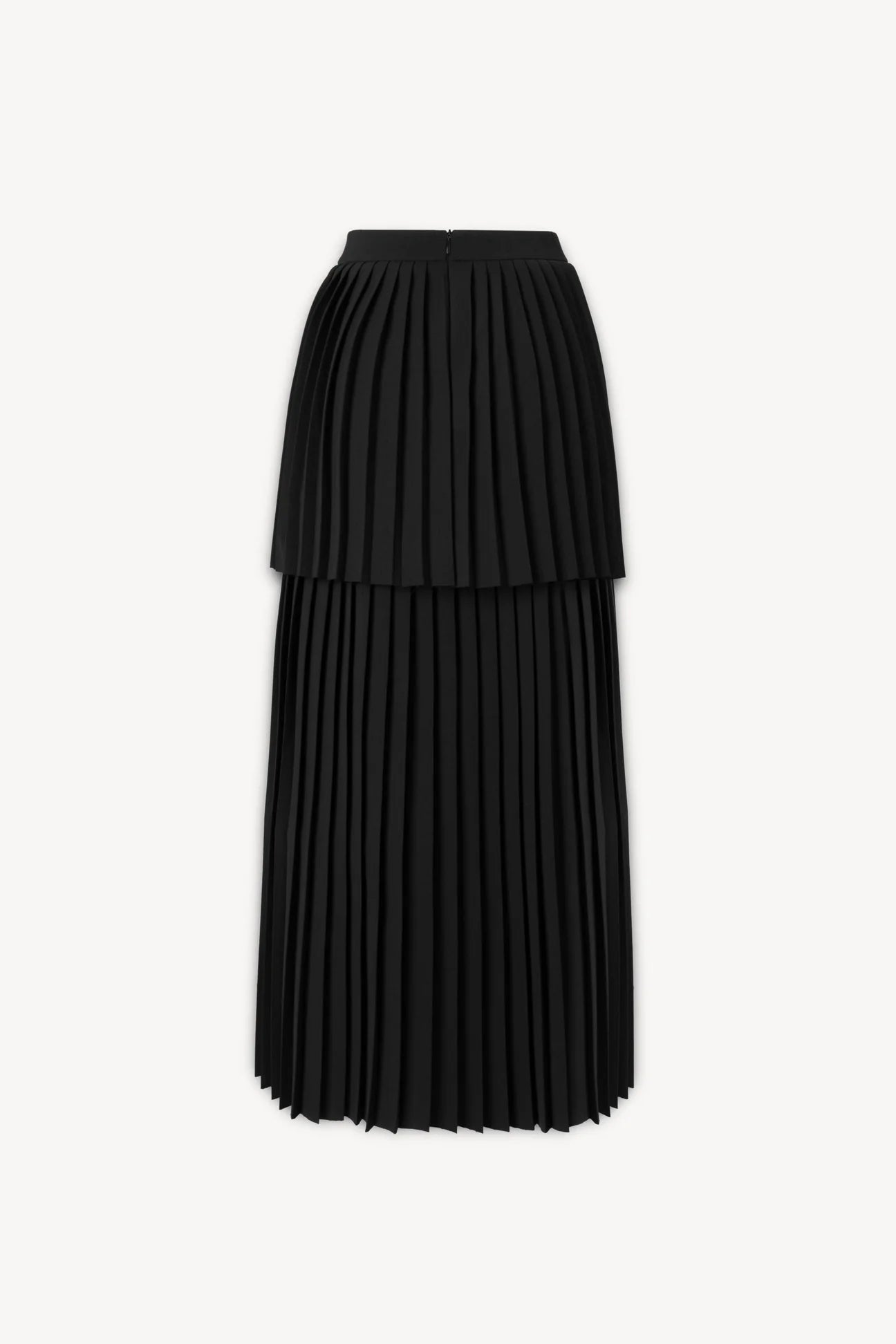Sleeveless pleated layer skirt suit in black