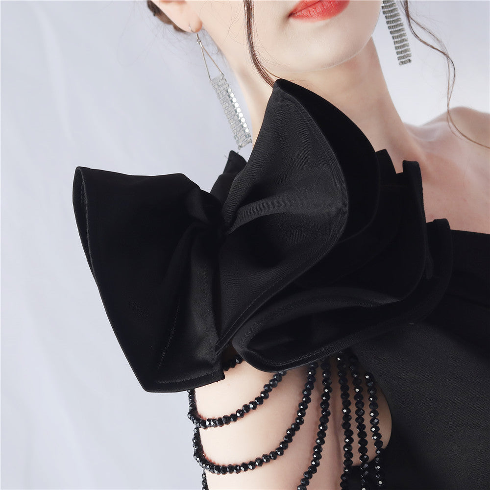 BLACK ONE SHOULDER FLOWER CUT OUT SLIT MAXI DRESS