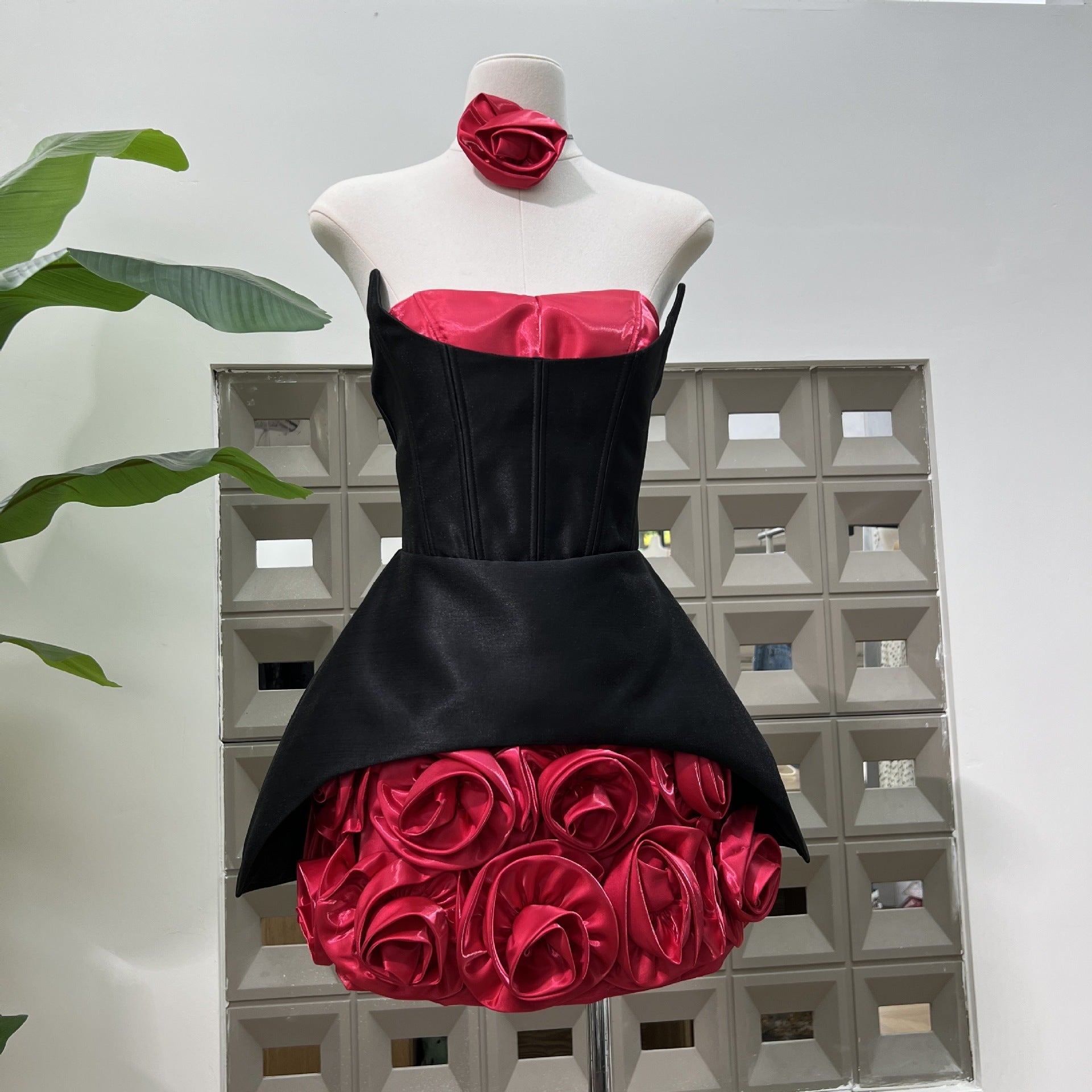 Rose Flower Ruffled Floral mini dress in Red