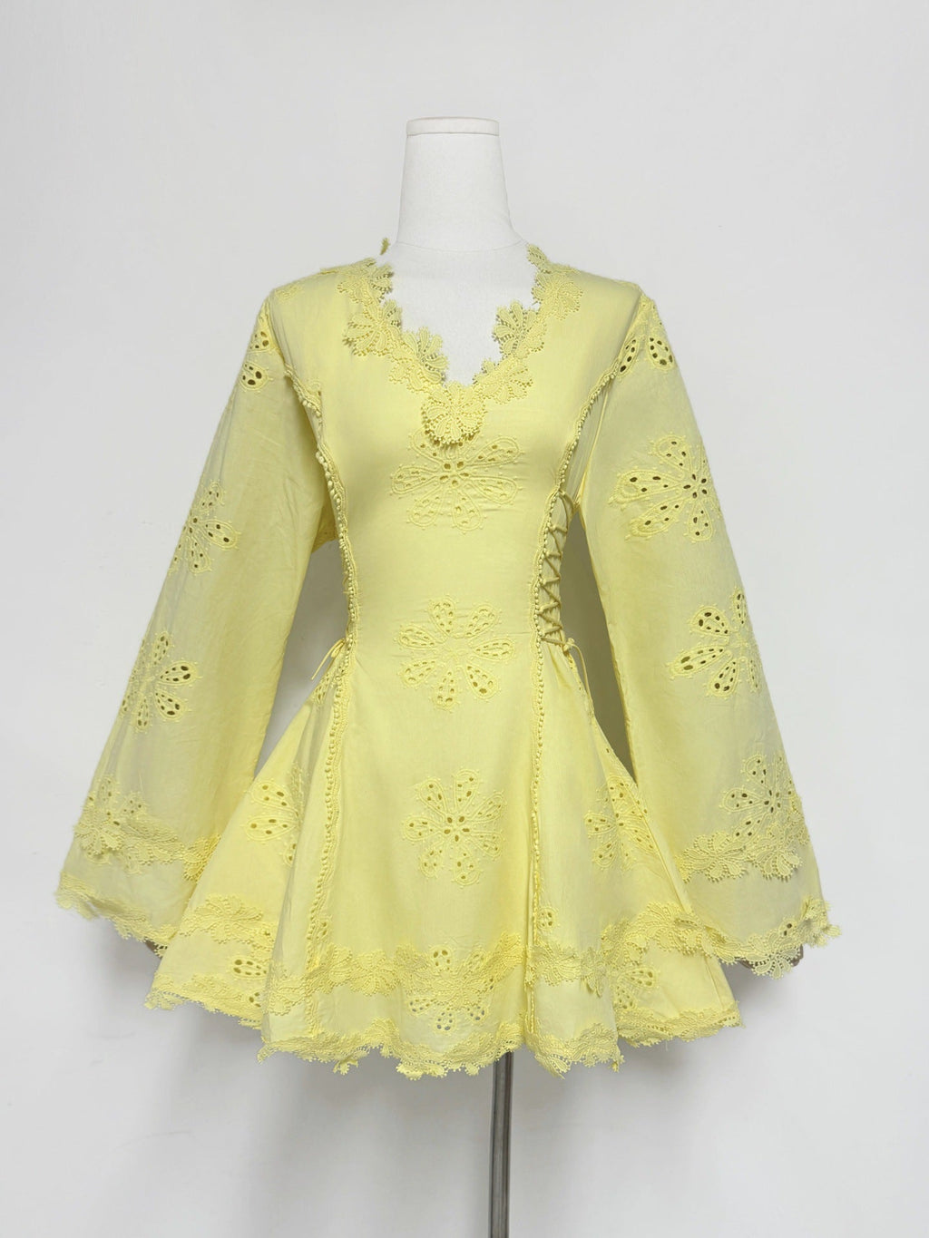 Flower embroidery hollow mini dress in white