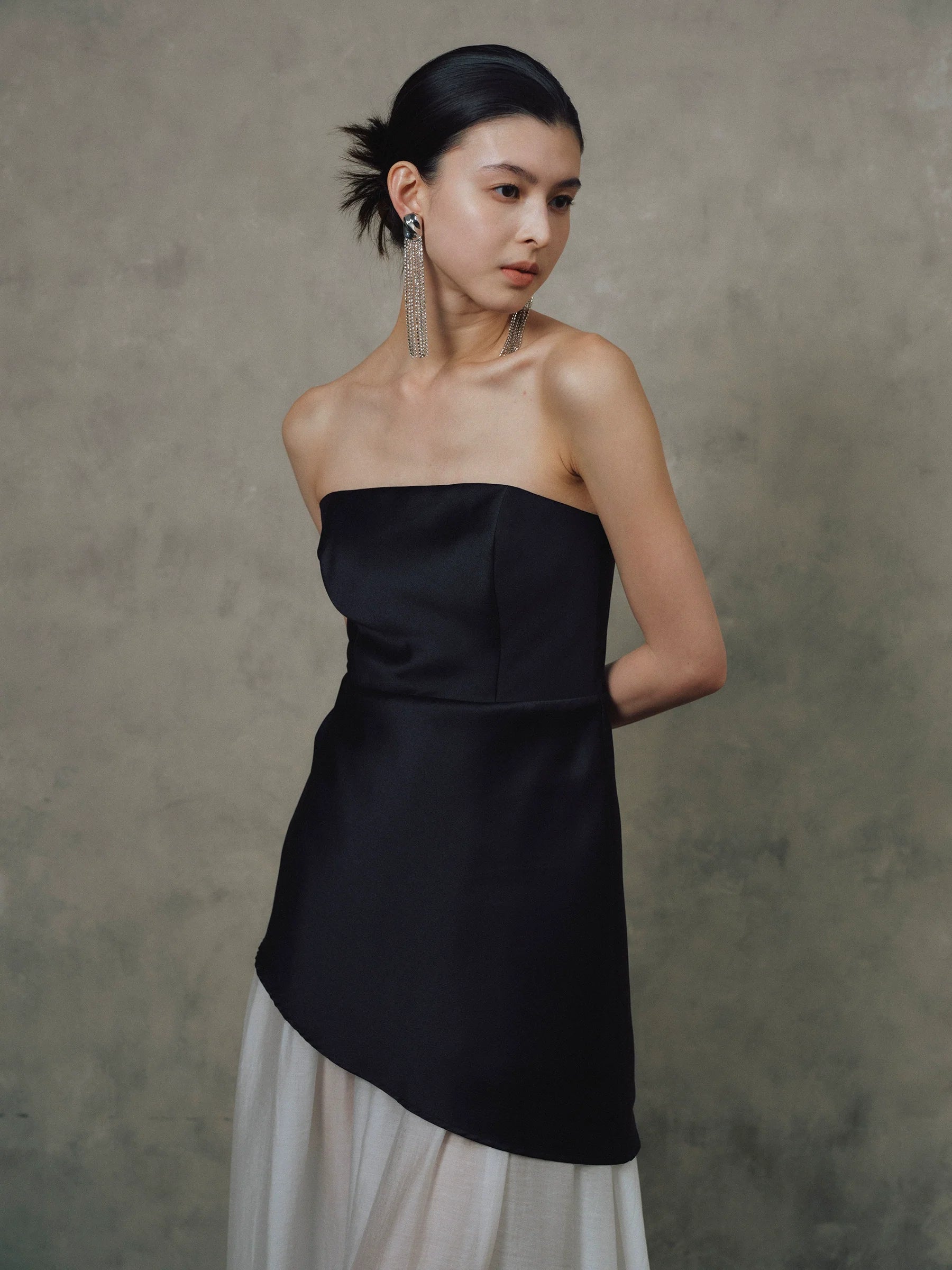 satin Spliced tulle  strapless maxi dress in black and white