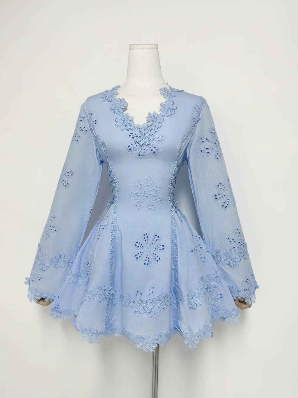 Flower embroidery hollow mini dress in white