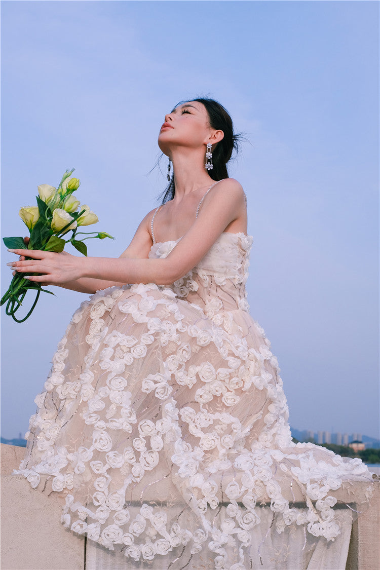 Leah White/Beige Sleeveless  Flower Dress