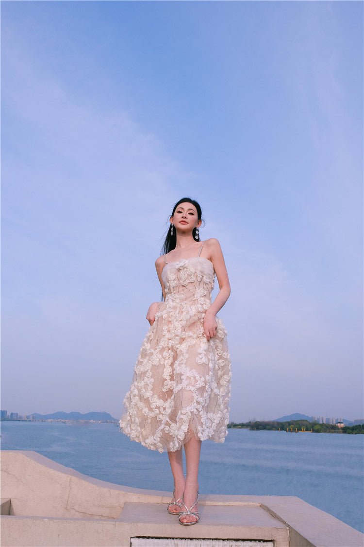 Leah White/Beige Sleeveless  Flower Dress