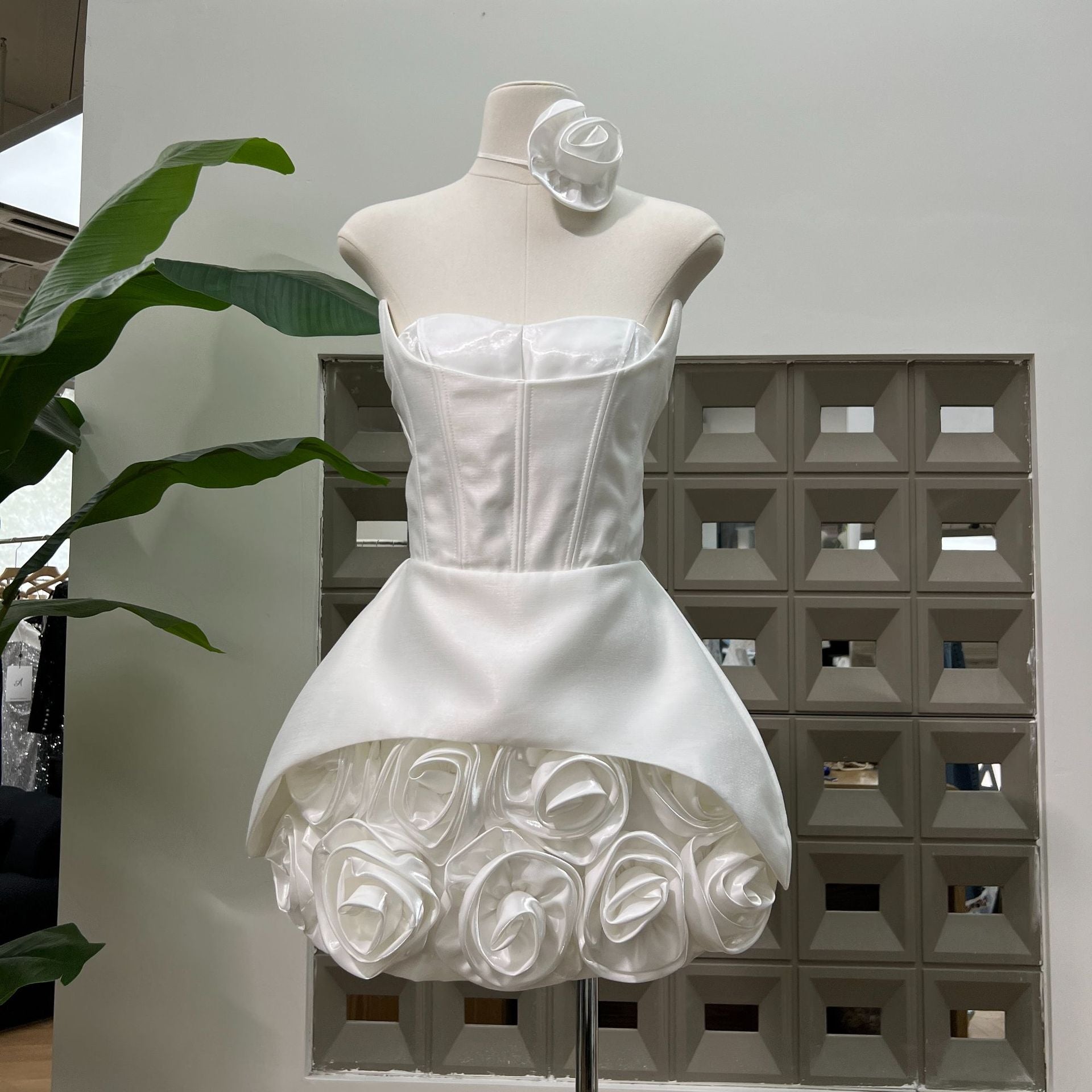 Rose Flower Ruffled Floral mini dress in Red