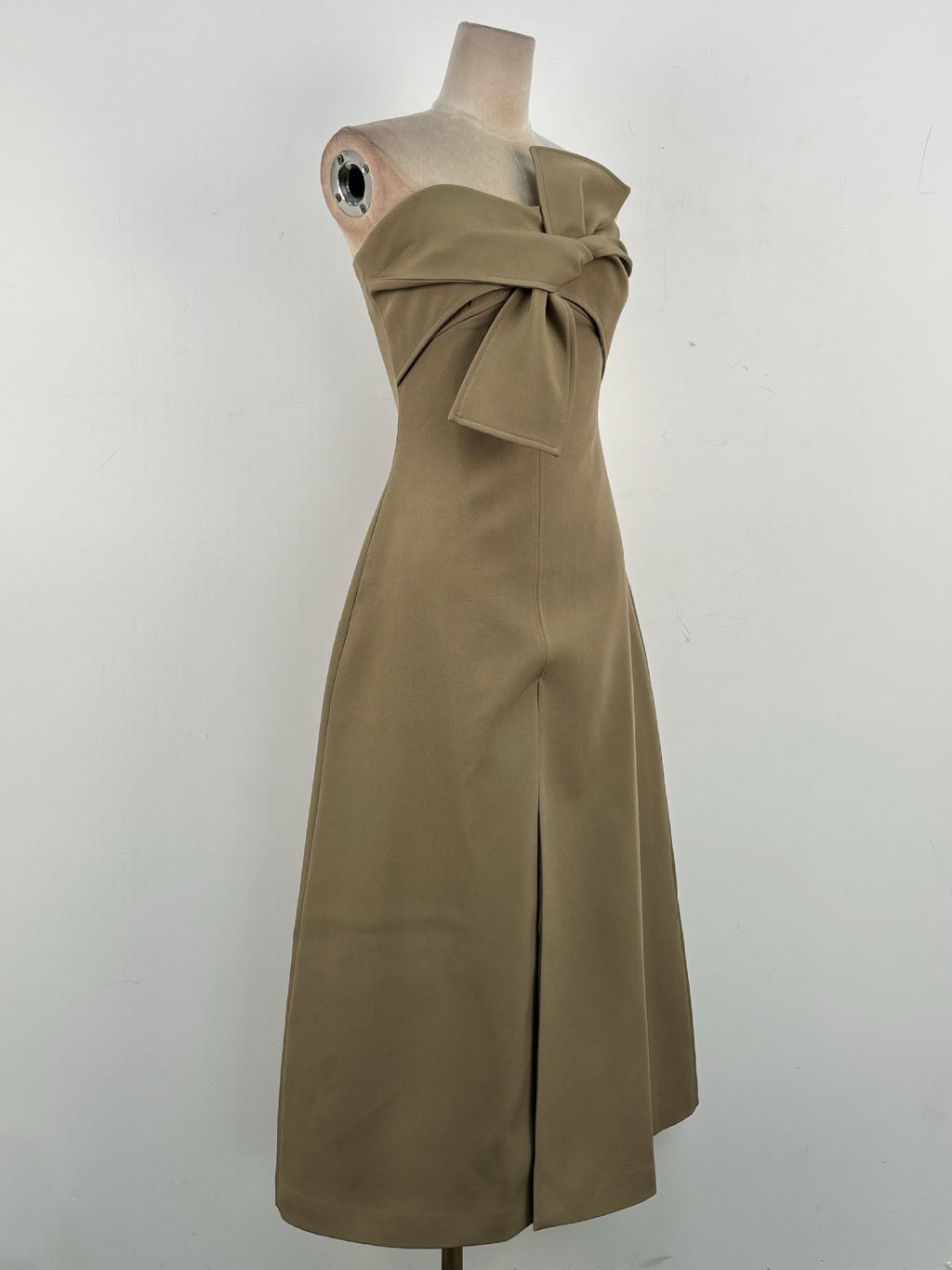 alberta bowknot strapless slit midi dress in grey green