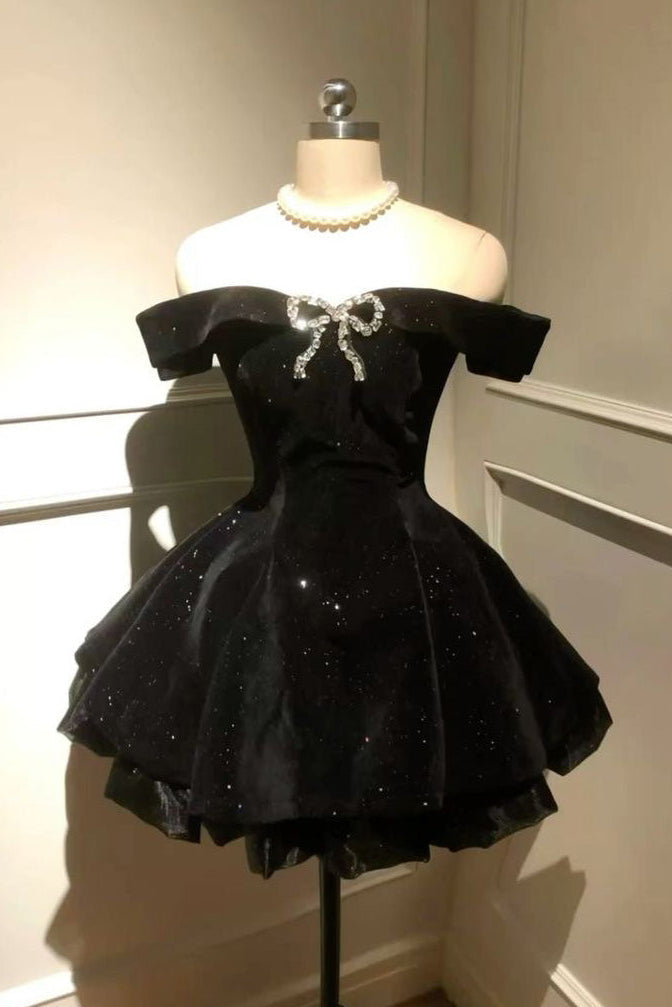 Off-the-Shoulder Bowknot Mini Prom Dresses