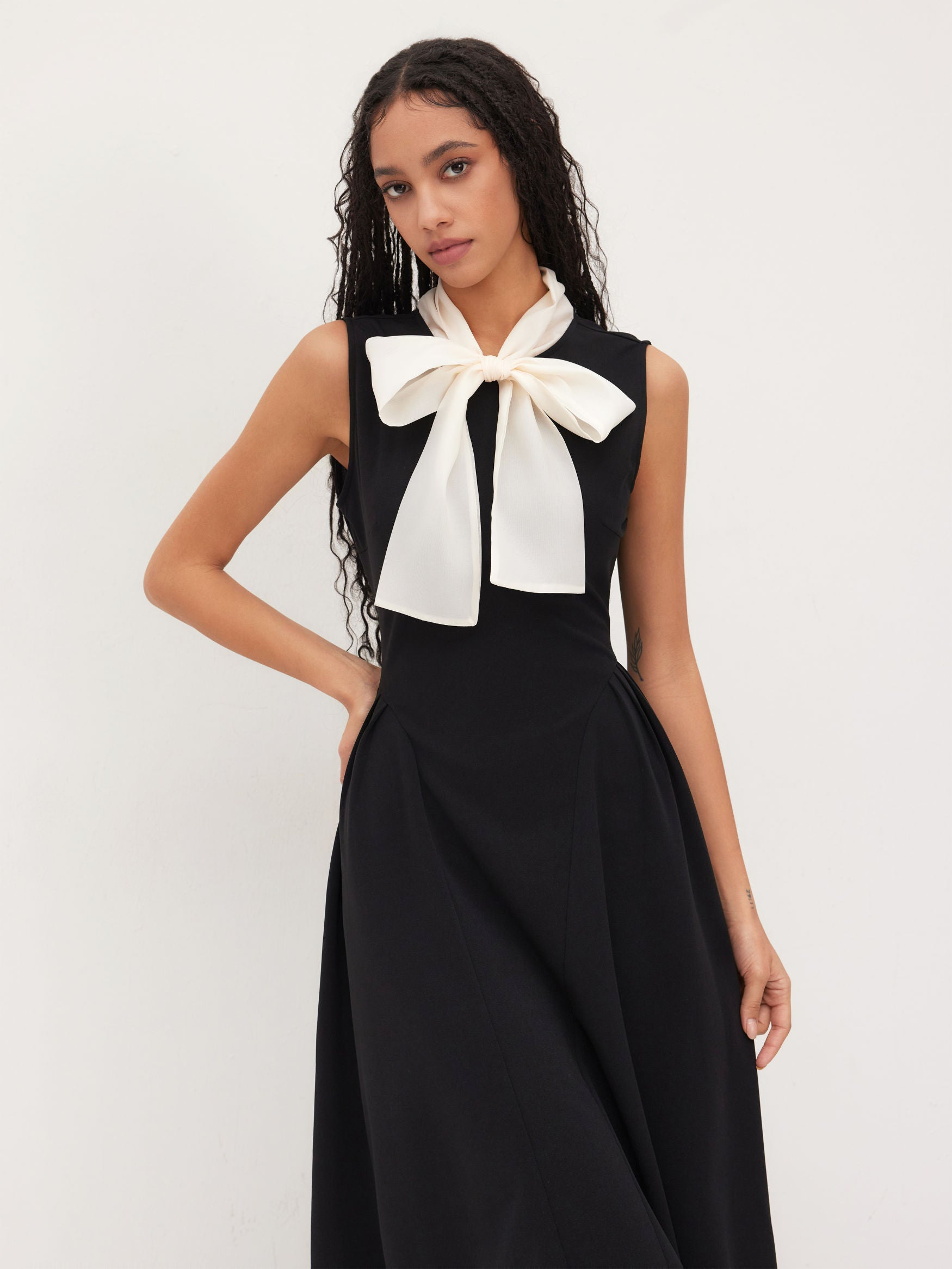 Two Tone Bow Tie Ruffle Midi Dress
