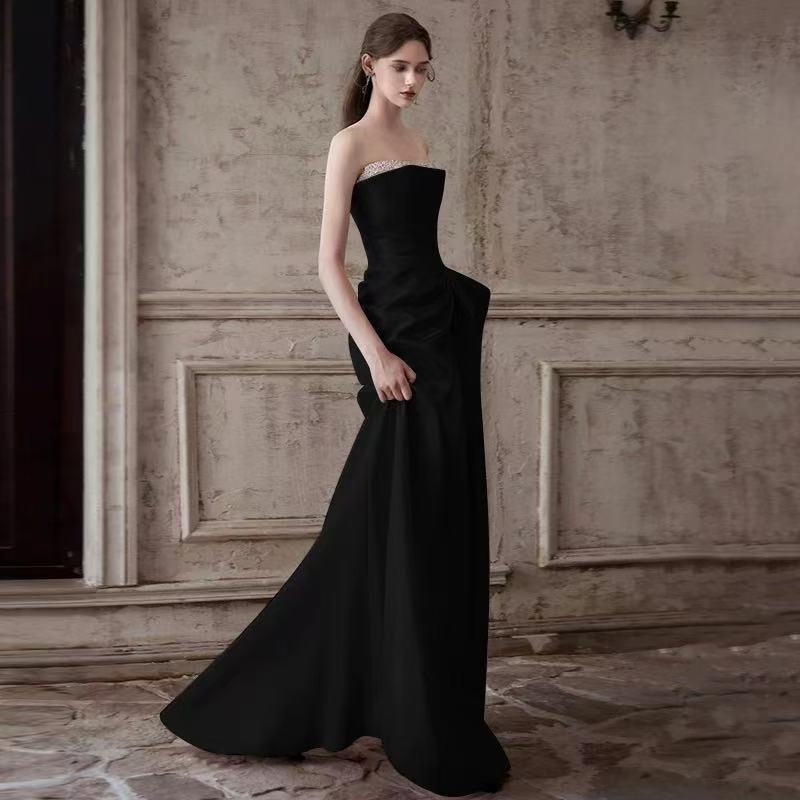 Mermaid Ruched Strapless Beading Black Prom Dress