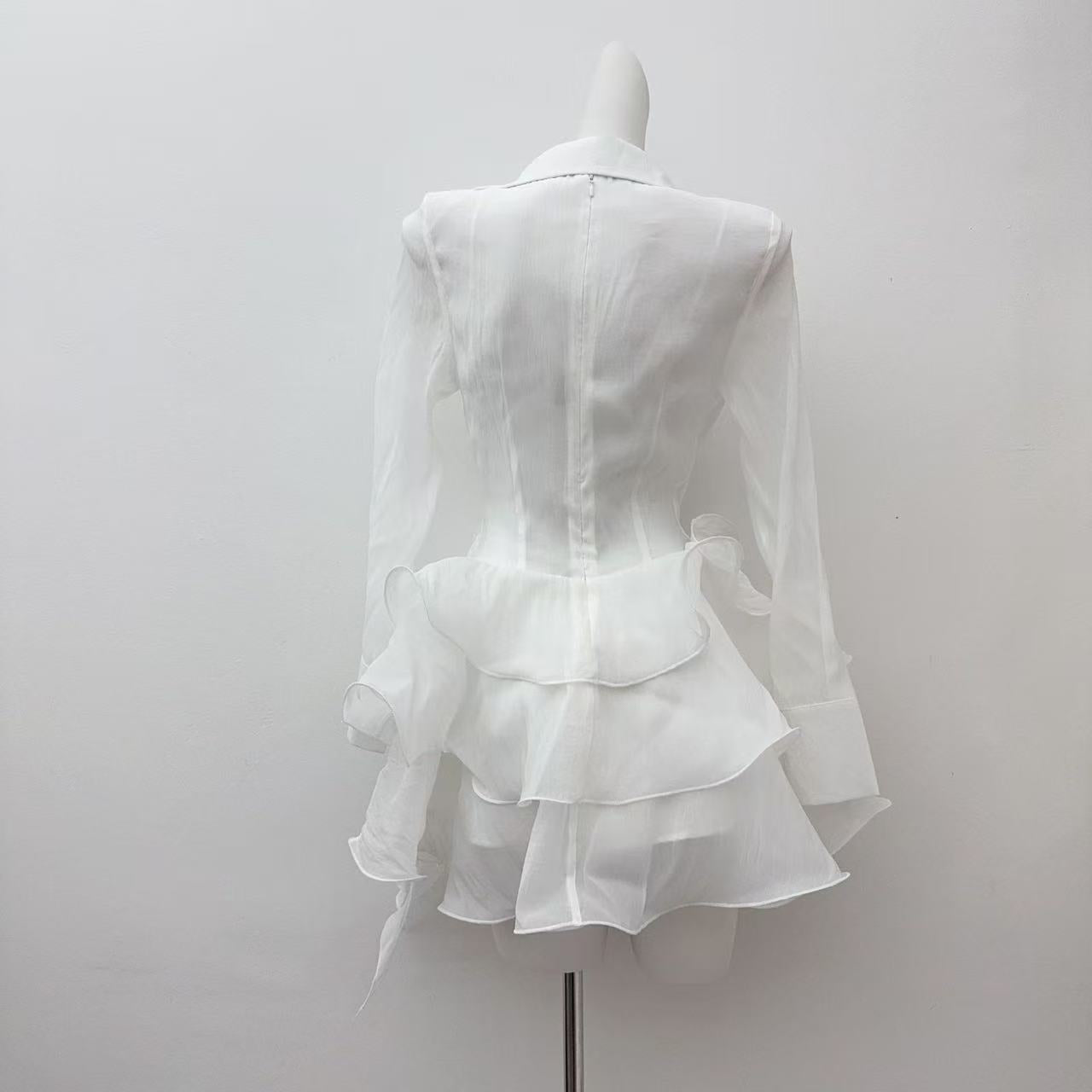 flower ruffle ribbon mini dress in white