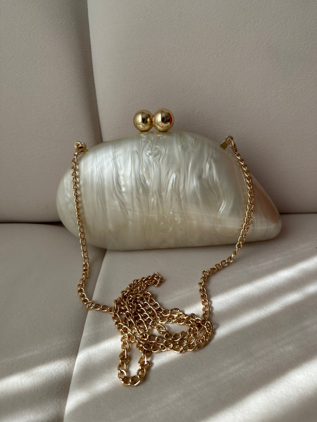 Perla | Ivory Pearl Bridal Clutch