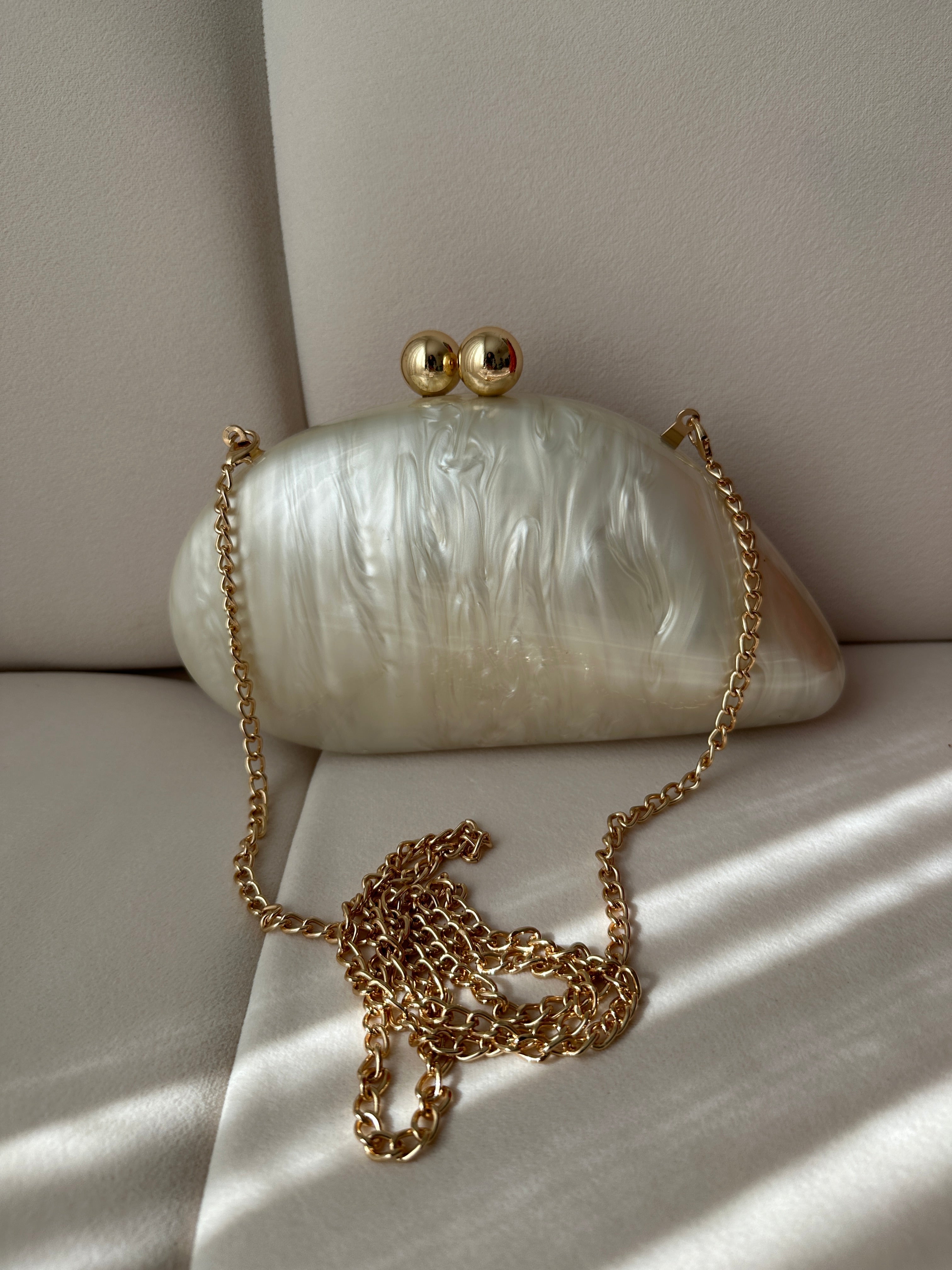 Perla | Ivory Pearl Bridal Clutch