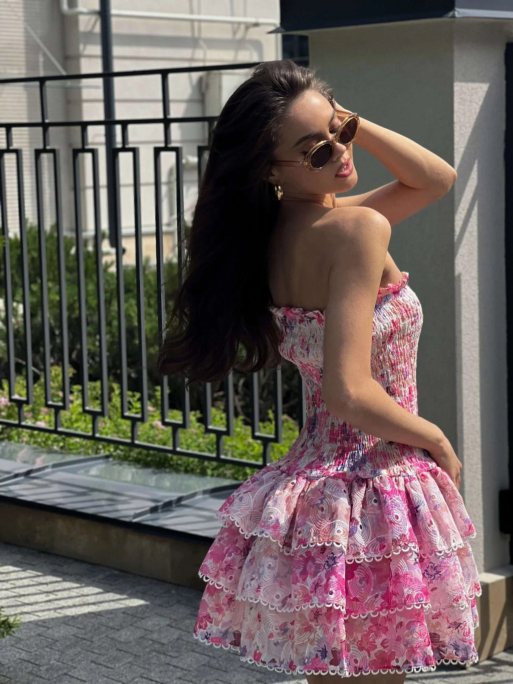 PINK FLORAL RUCHED STRAPLESS MINI DRESS
