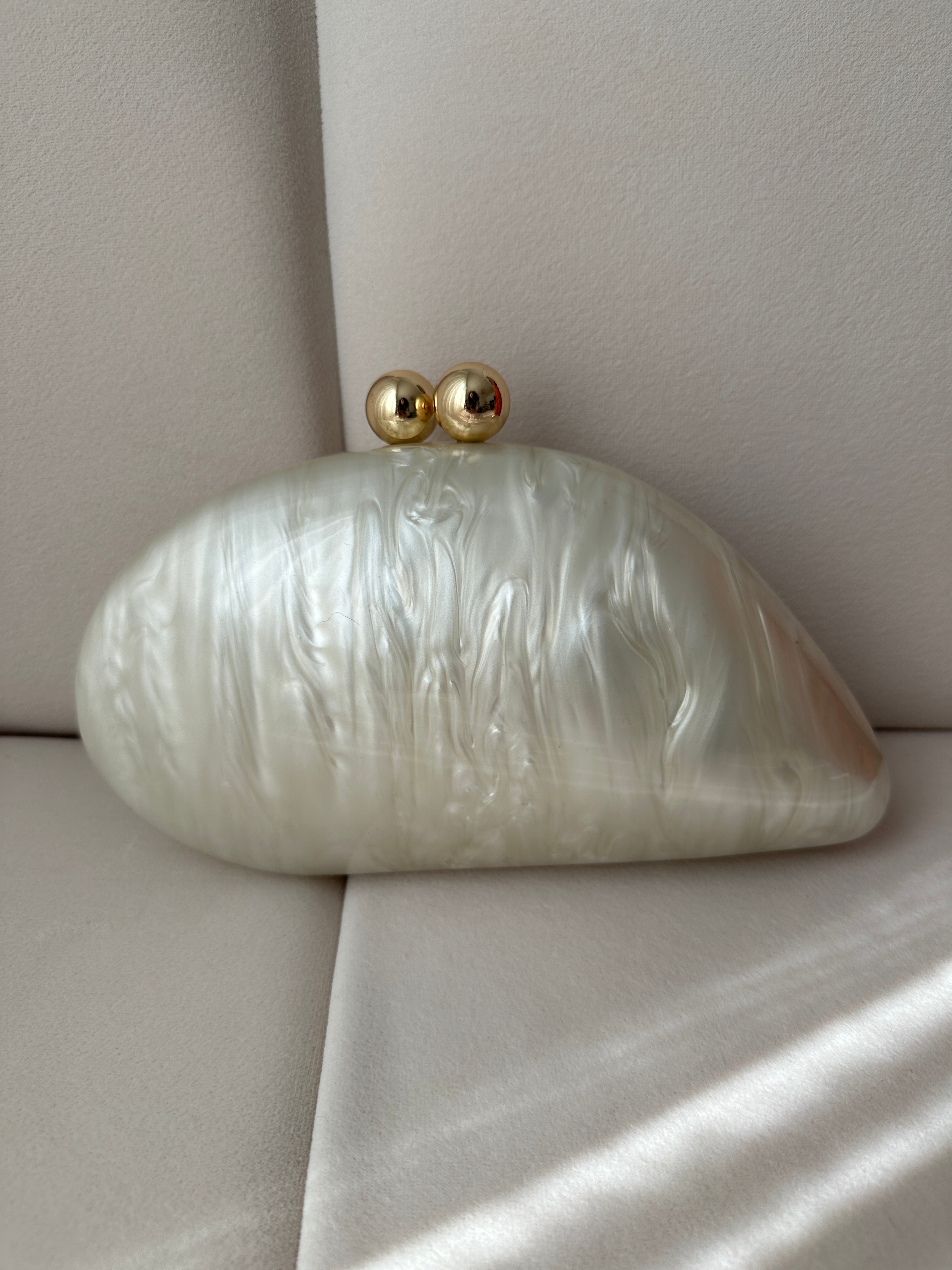 Perla | Ivory Pearl Bridal Clutch